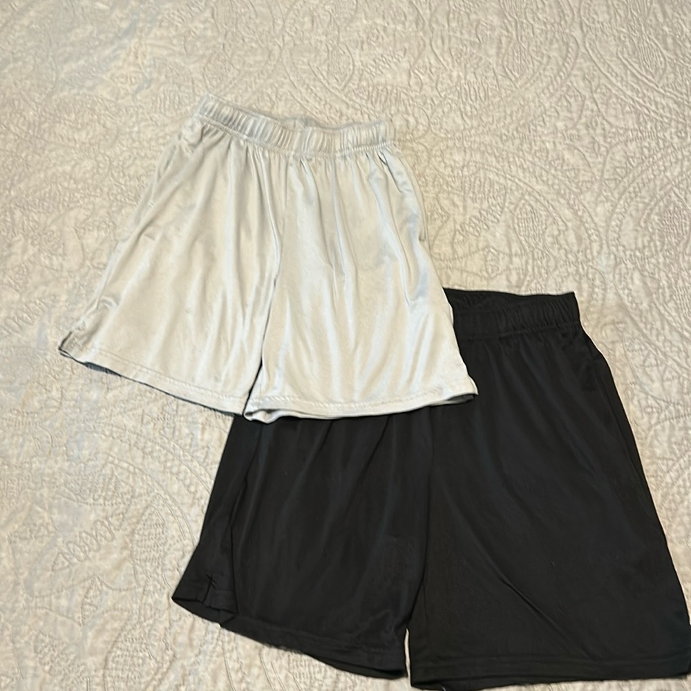 Boys large old navy short.